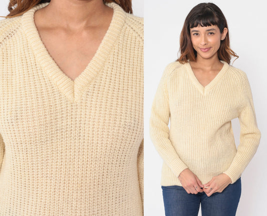 60s Wool Sweater Cream V-Neck Raglan Pullover Knit Small