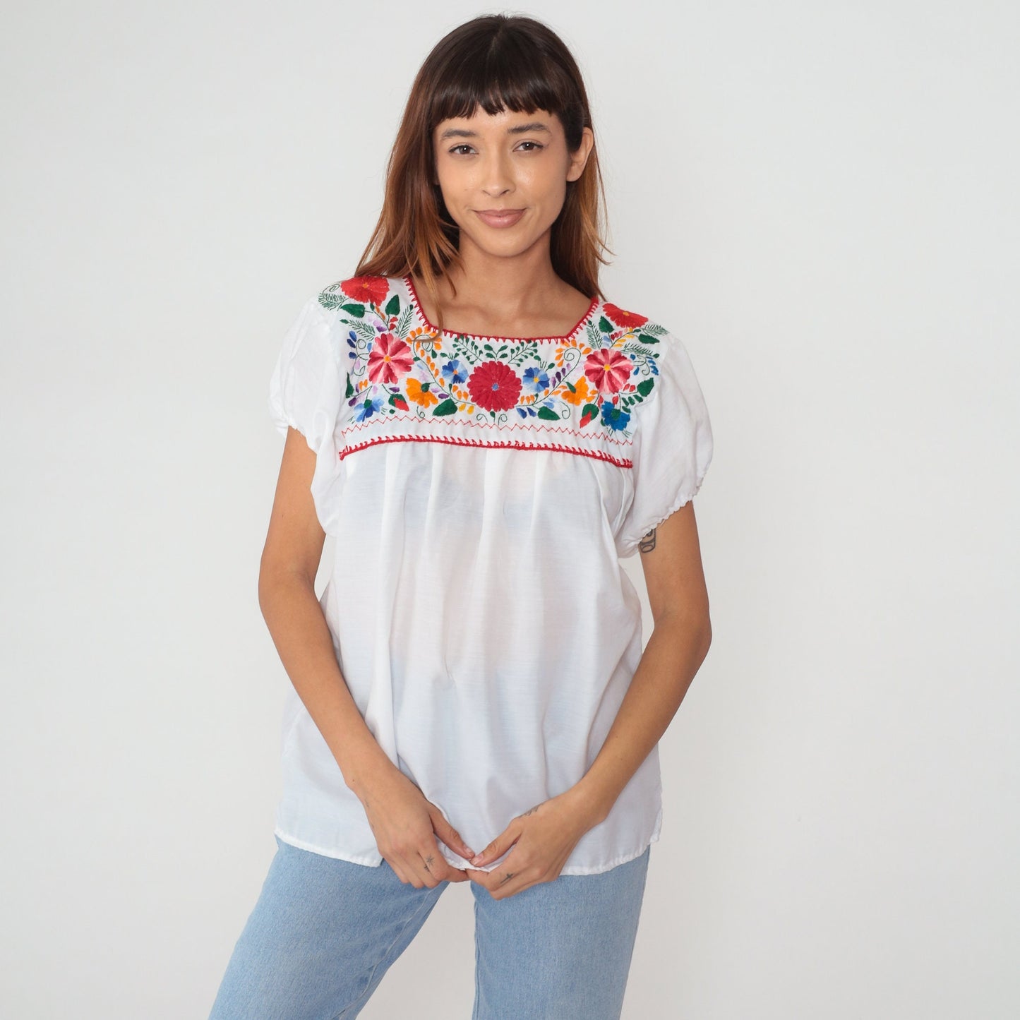 90s Mexican Embroidered Floral Blouse White Short Sleeve Peasant Top Small