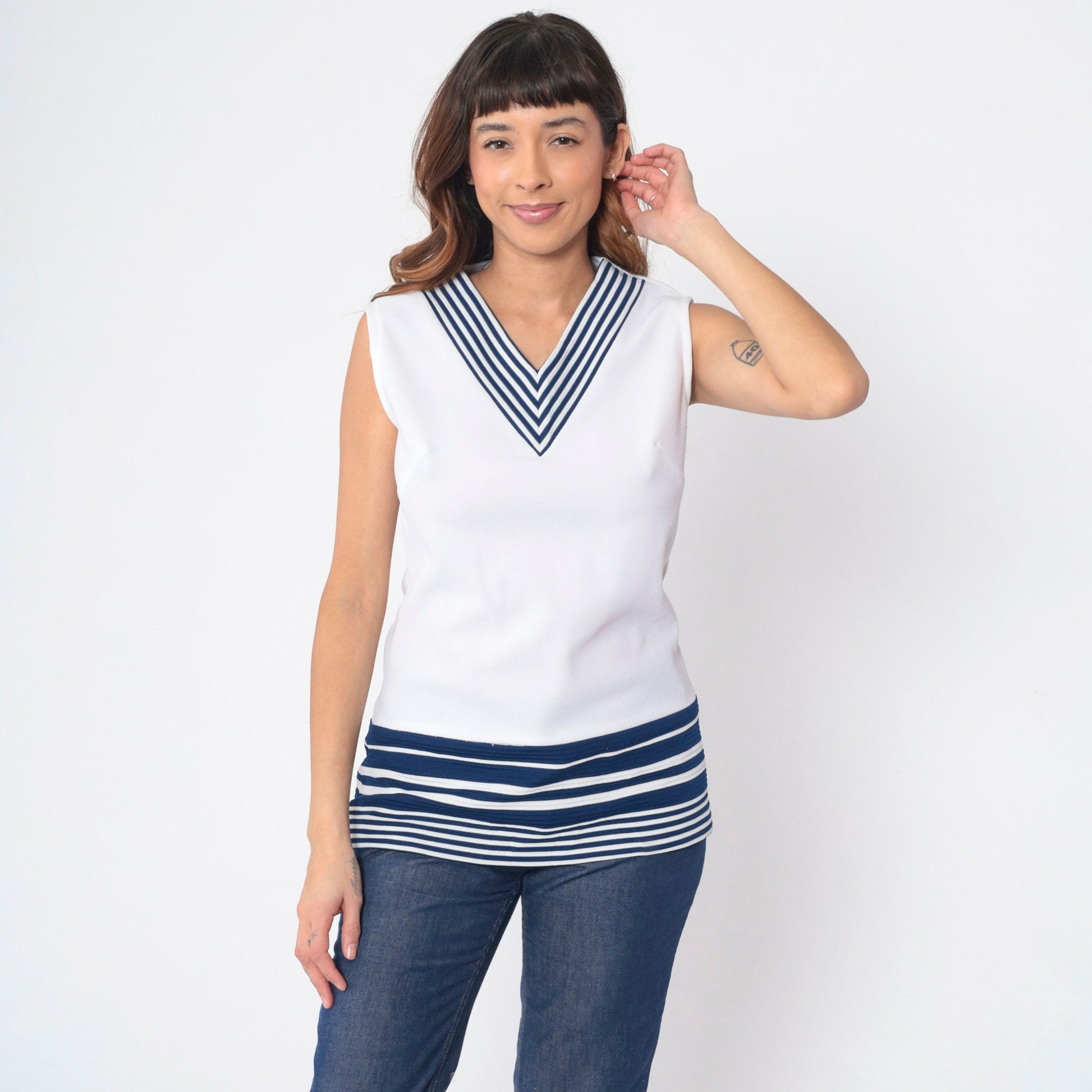 70s Nautical Striped V-Neck Tank Top White Blue Chevron Sleeveless Small