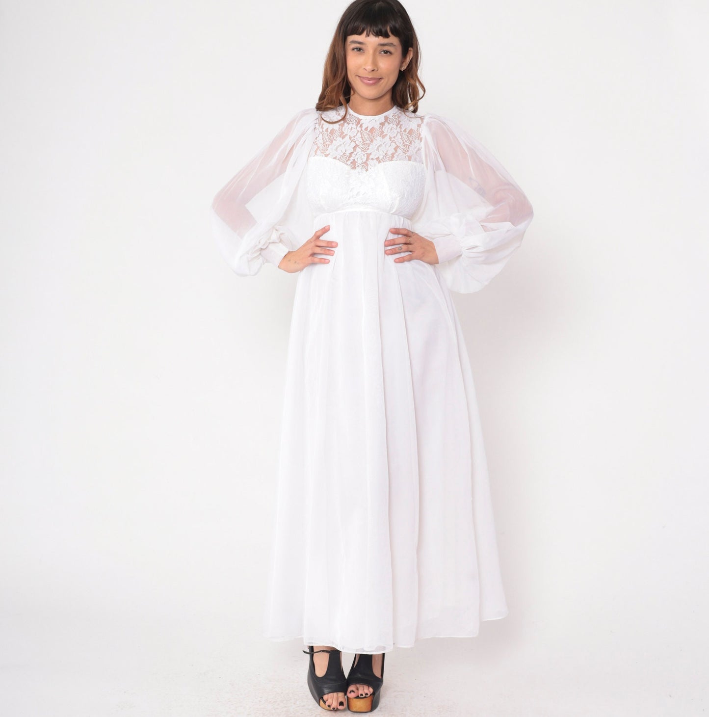 70s White Lace Maxi Wedding Dress Empire Waist Balloon Sleeve Sweetheart Neckline Extra Small