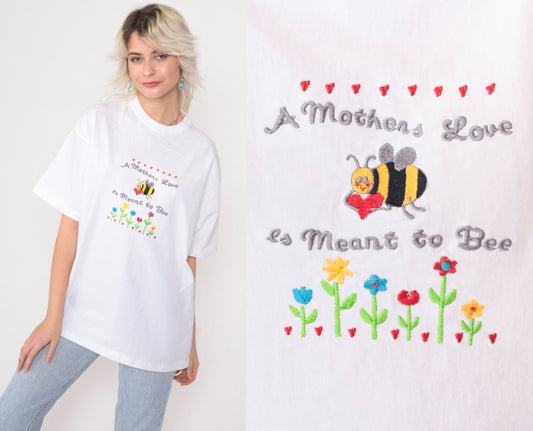 90s A Mother's Love Is Meant To Bee Embroidered Graphic T-Shirt Floral Large