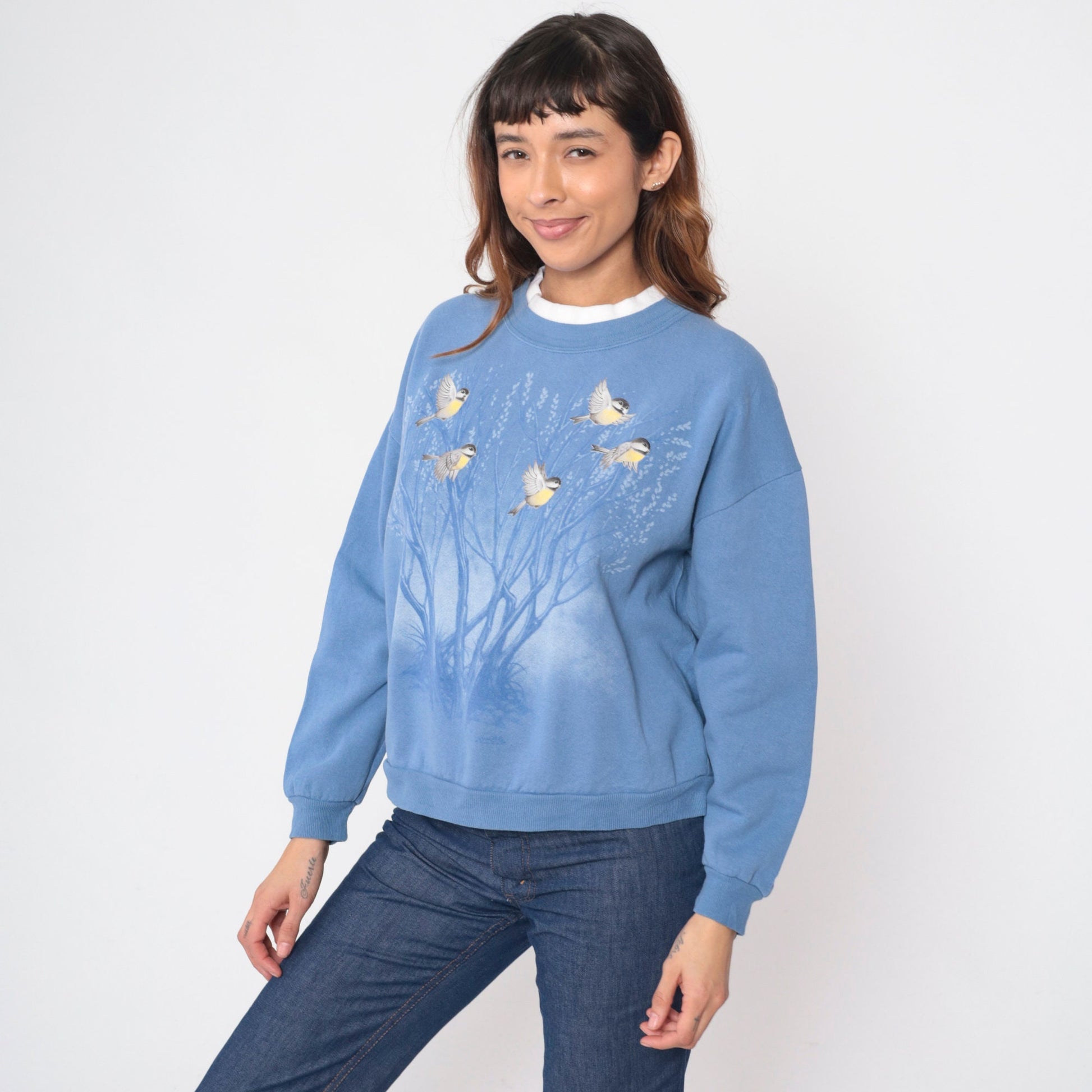 90s Morning Sun Bird Sweatshirt Blue Floral Tree Graphic Crewneck Petite Medium