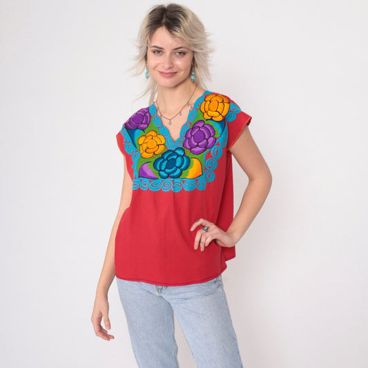90s Mexican Embroidered Cotton Blouse Red Floral Short Sleeve Small