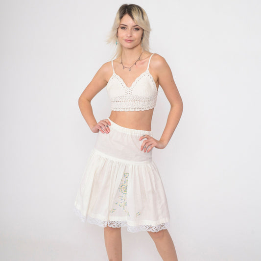 70s White Floral Embroidered Slip Skirt Lace Trim Knee Length Extra Small