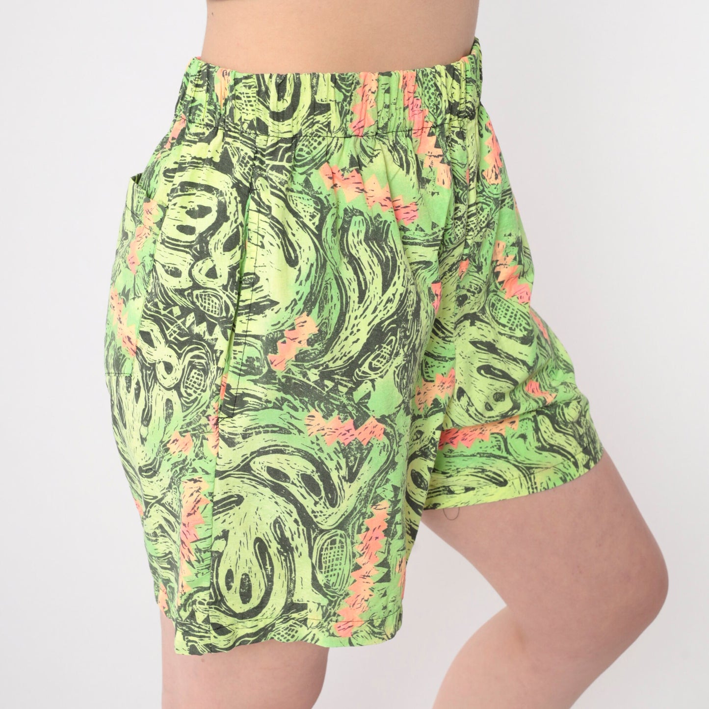80s California Baggyz Neon Shorts Abstract Alien Print High Waist Medium