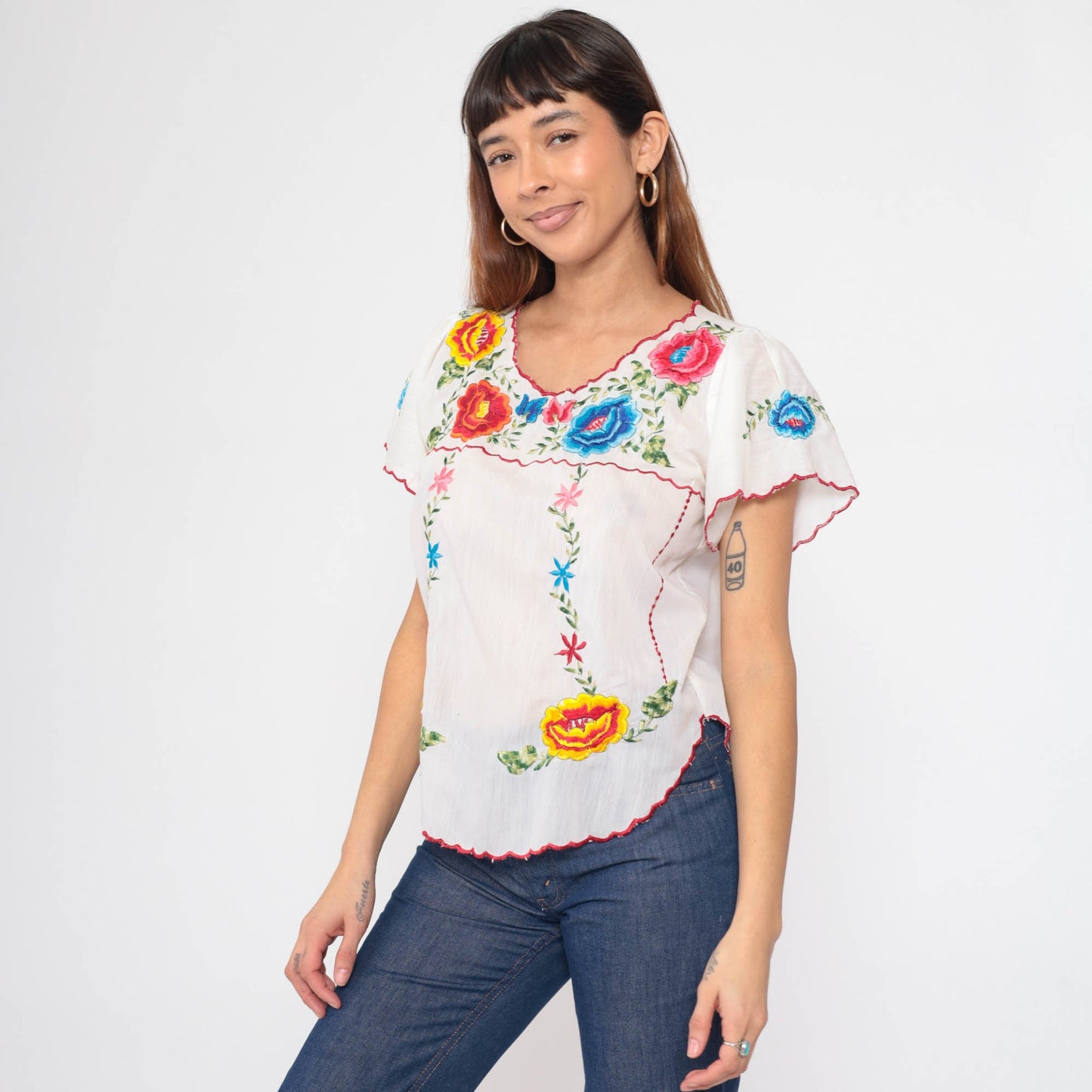 90s White Embroidered Floral Blouse Scalloped Short Sleeve Small