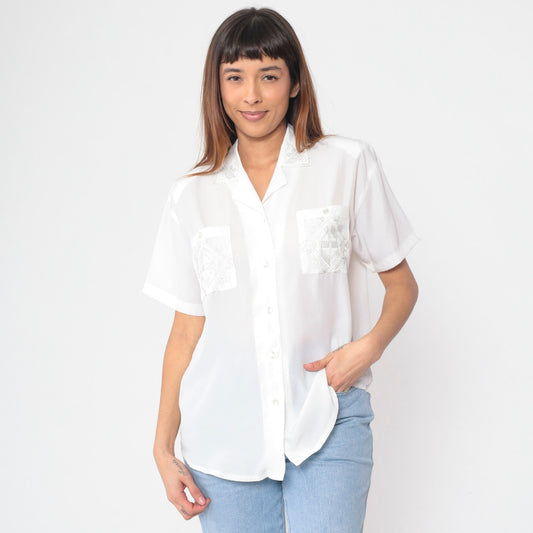 90s White Geometric Embroidered Button-Up Blouse Cutout Collar Short Sleeve Large L