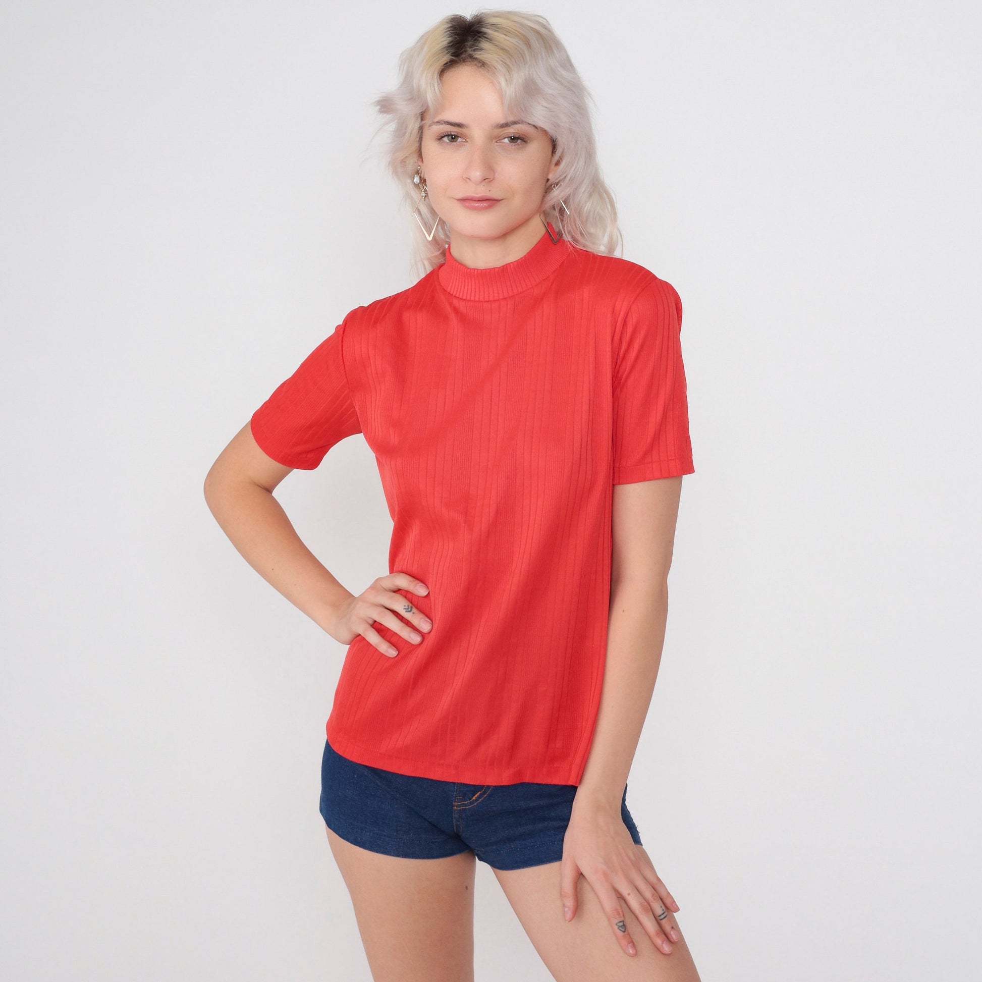 70s Red Mock Neck Ribbed Short Sleeve Blouse Small S