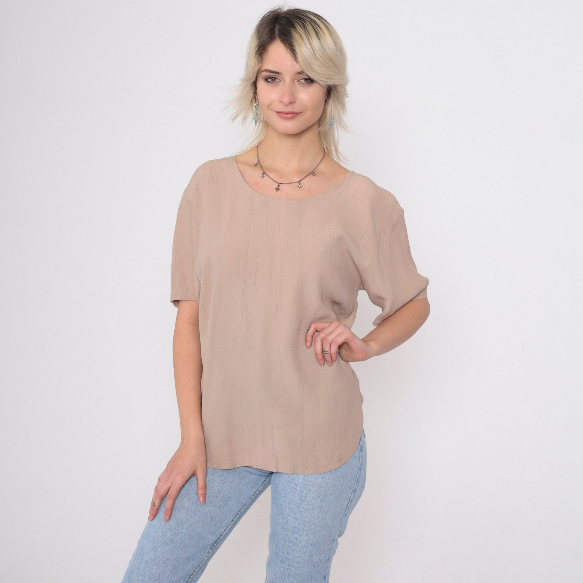 90s Clio Taupe Blouse Curved Hem Short Sleeve Pullover Small