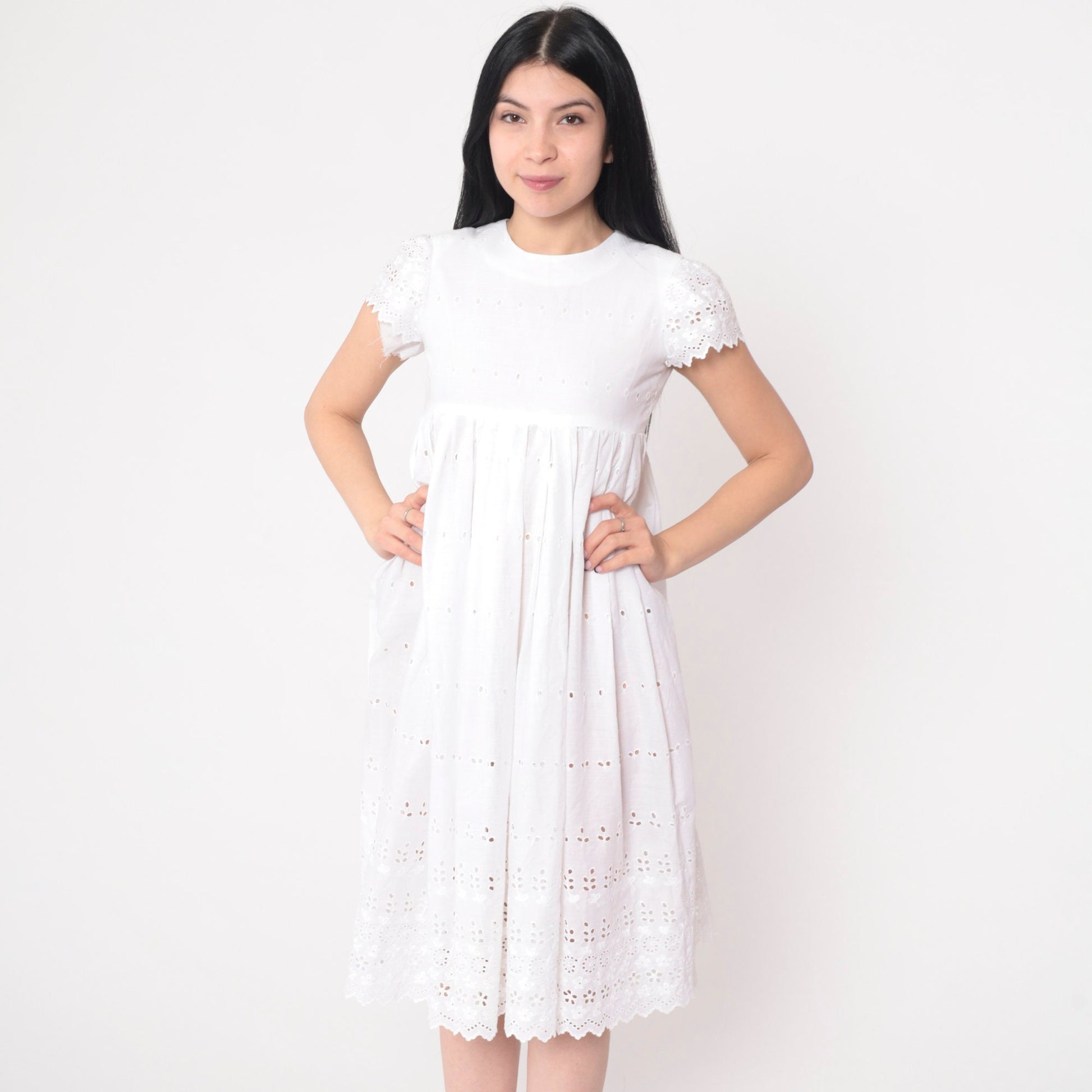 70s White Eyelet Lace Mini Dress Empire Waist Puff Sleeve XXS
