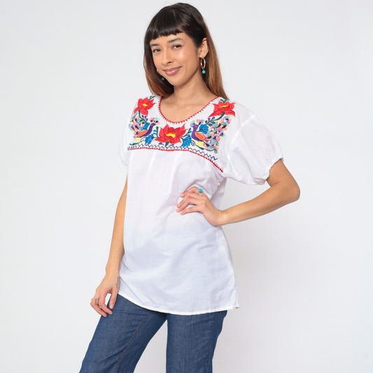 90s Mexican Embroidered Bird Blouse White Cotton Floral Puebla Medium