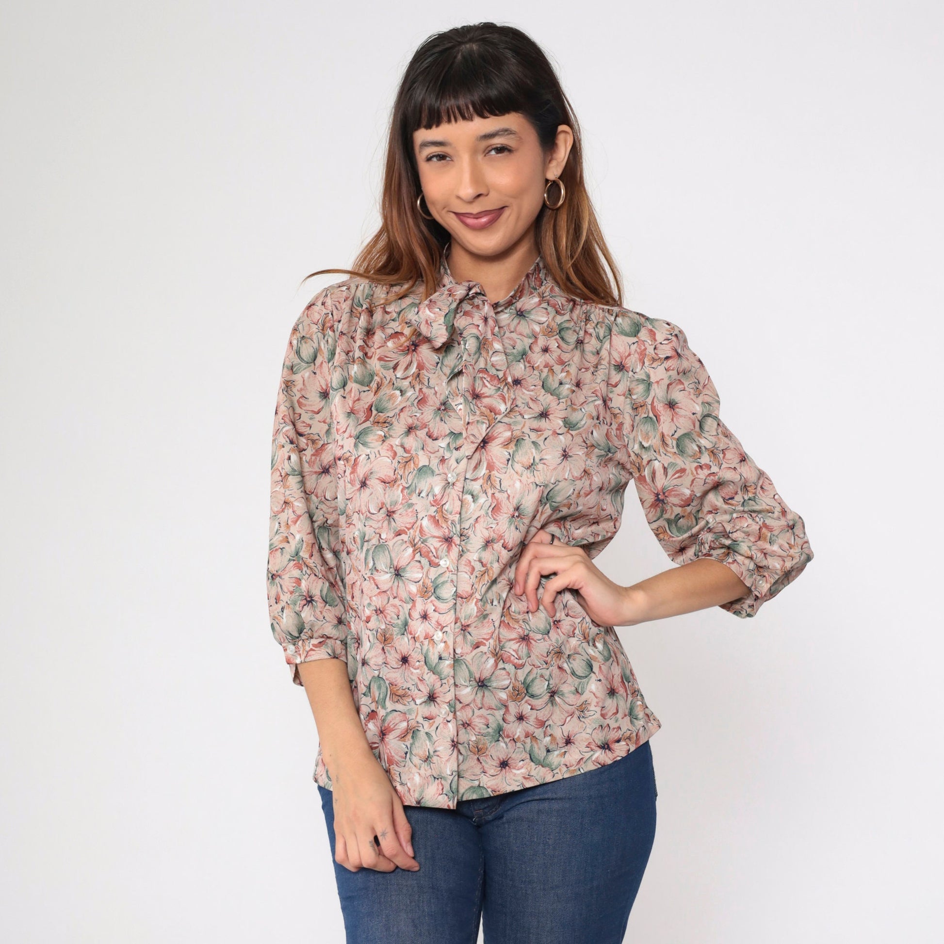 70s Floral Ascot Blouse with 3/4 Puff Sleeves Button-Up Medium