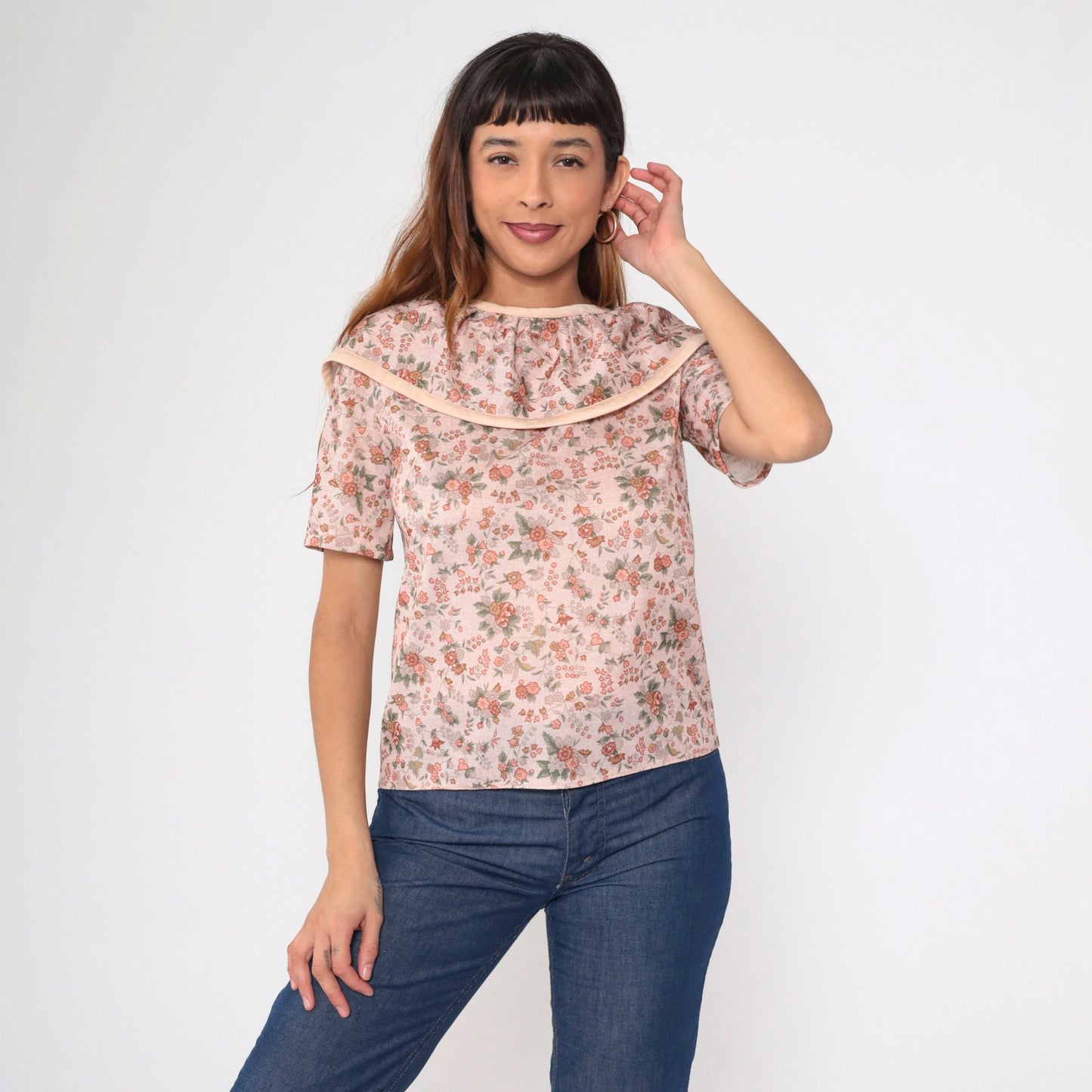 70s Pink Floral Blouse Short Sleeve Ruffled Bib Collar Medium