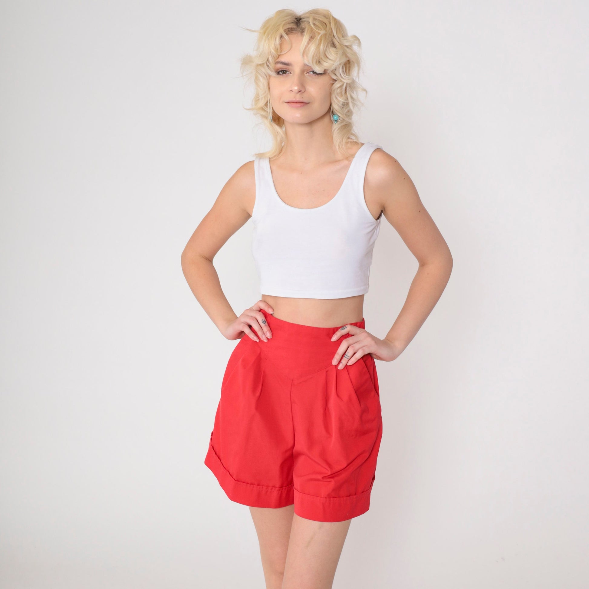 80s Red Pleated High-Waisted Shorts Paper Bag Yoke Button Side Small
