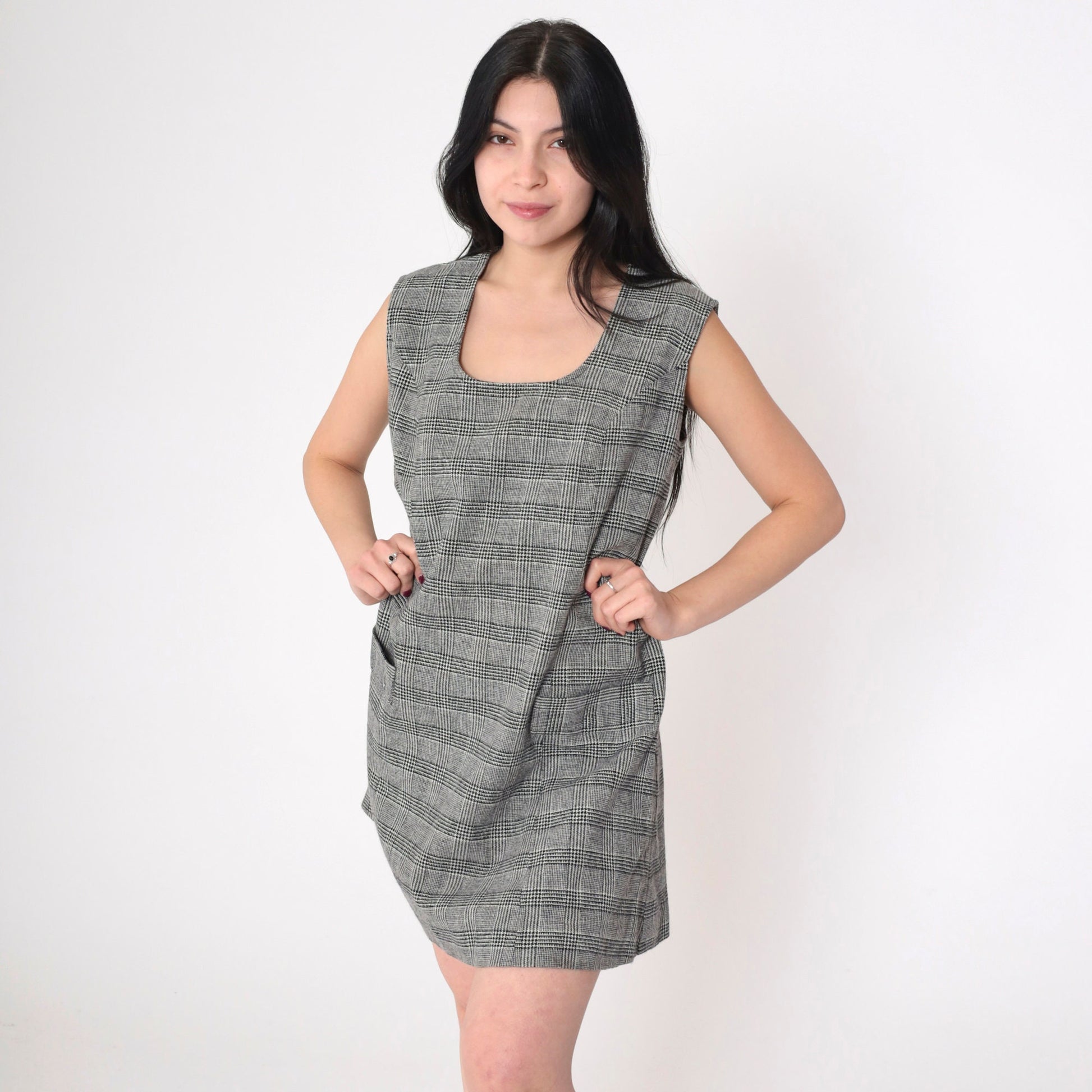 60s Plaid Mini Jumper Dress Mod Sleeveless Scoop Neck Grey Black Tartan Large L