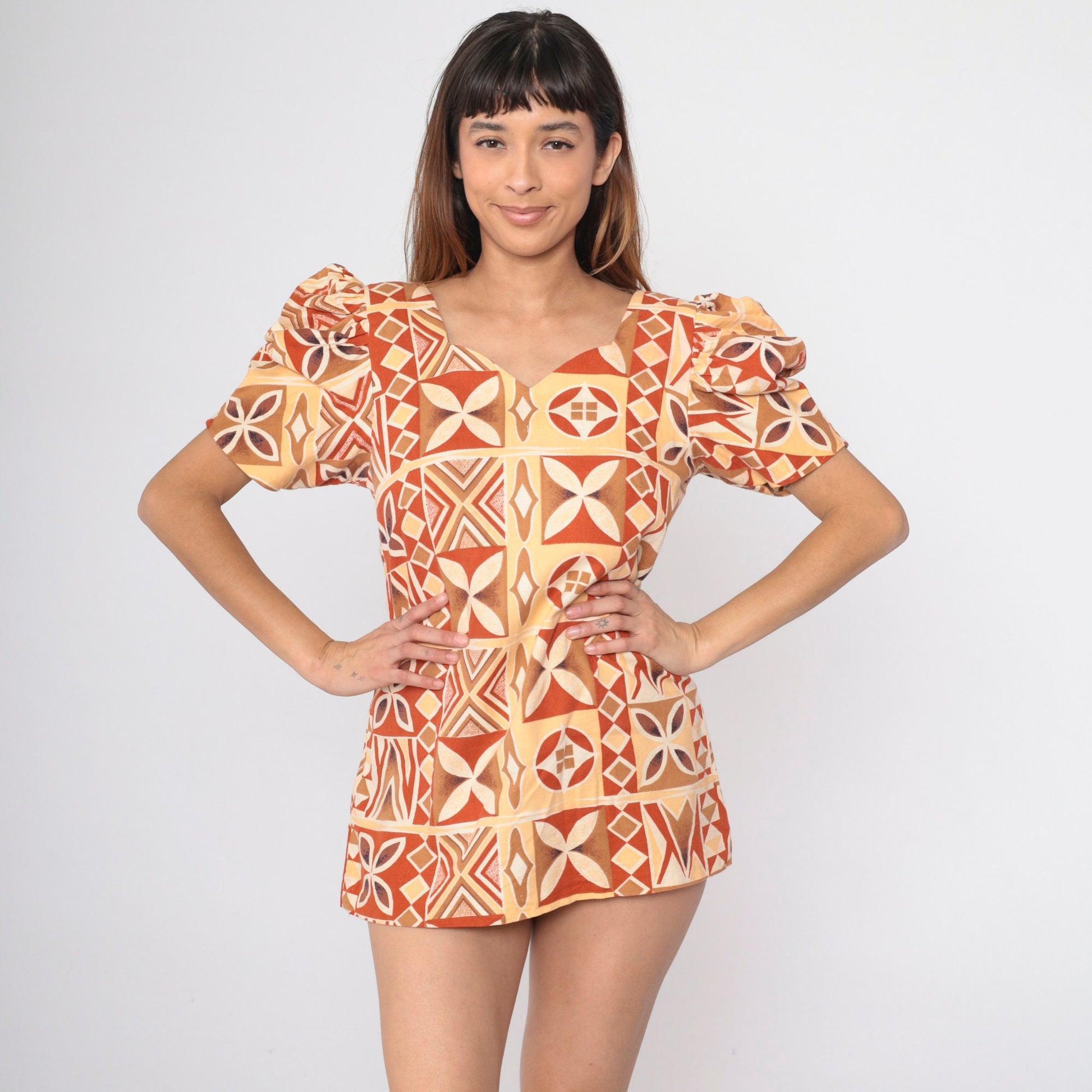 70s Geometric Puff Sleeve Blouse Burnt Orange Yellow Sweetheart Neckline Small