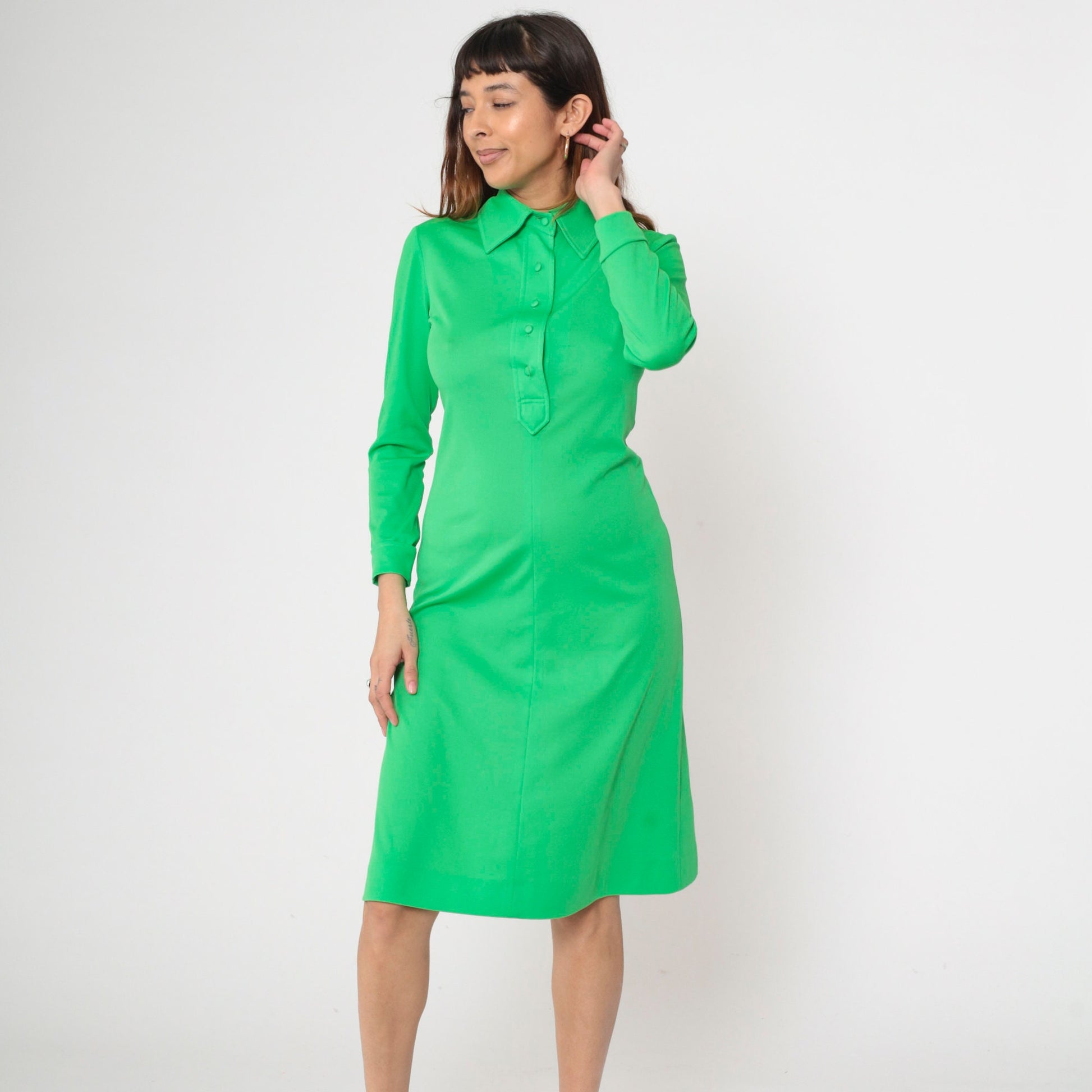 1970s Saks Fifth Avenue Lime Green Mod Shift Dress Collar Long Sleeve Small