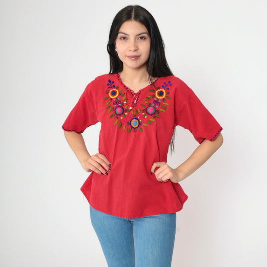 90s Red Floral Embroidered Mexican Blouse Lace-Up Short Sleeve Small Medium