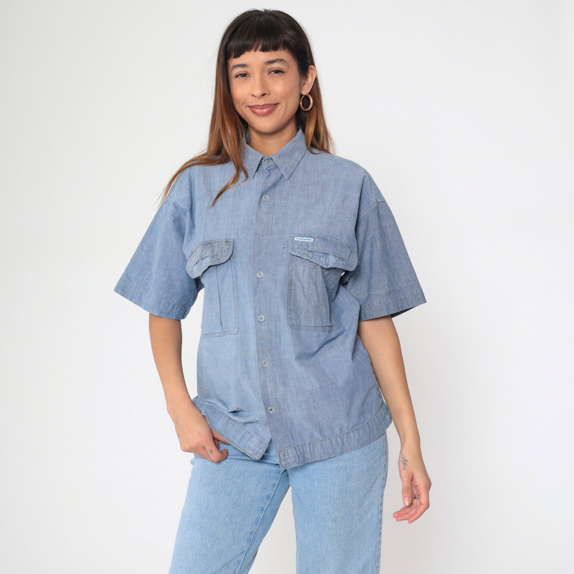 90s Blue Chambray Button-Up Shirt Short Sleeve Denim Oxford Medium