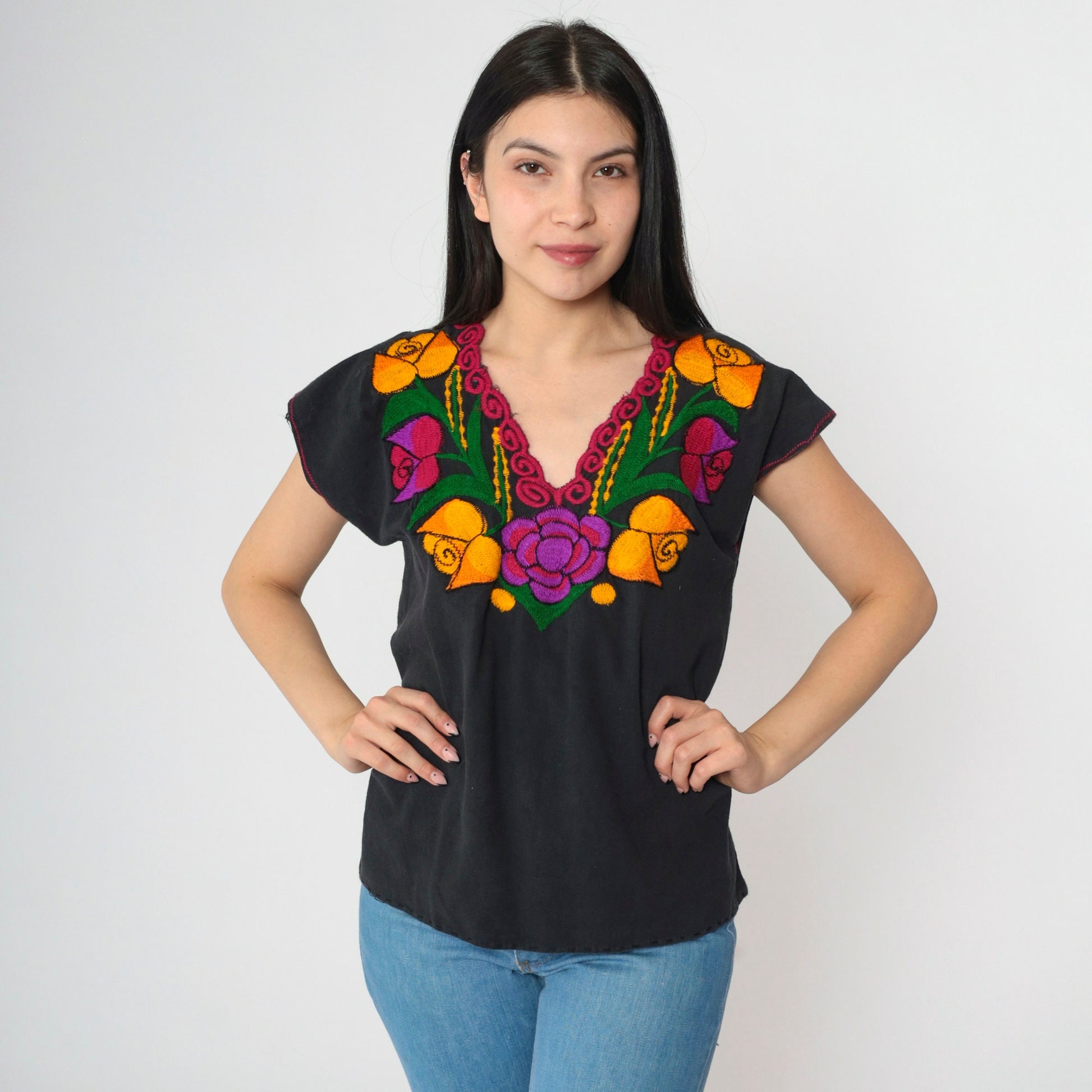 90s Mexican Floral Embroidered Blouse Black Short Sleeve Medium
