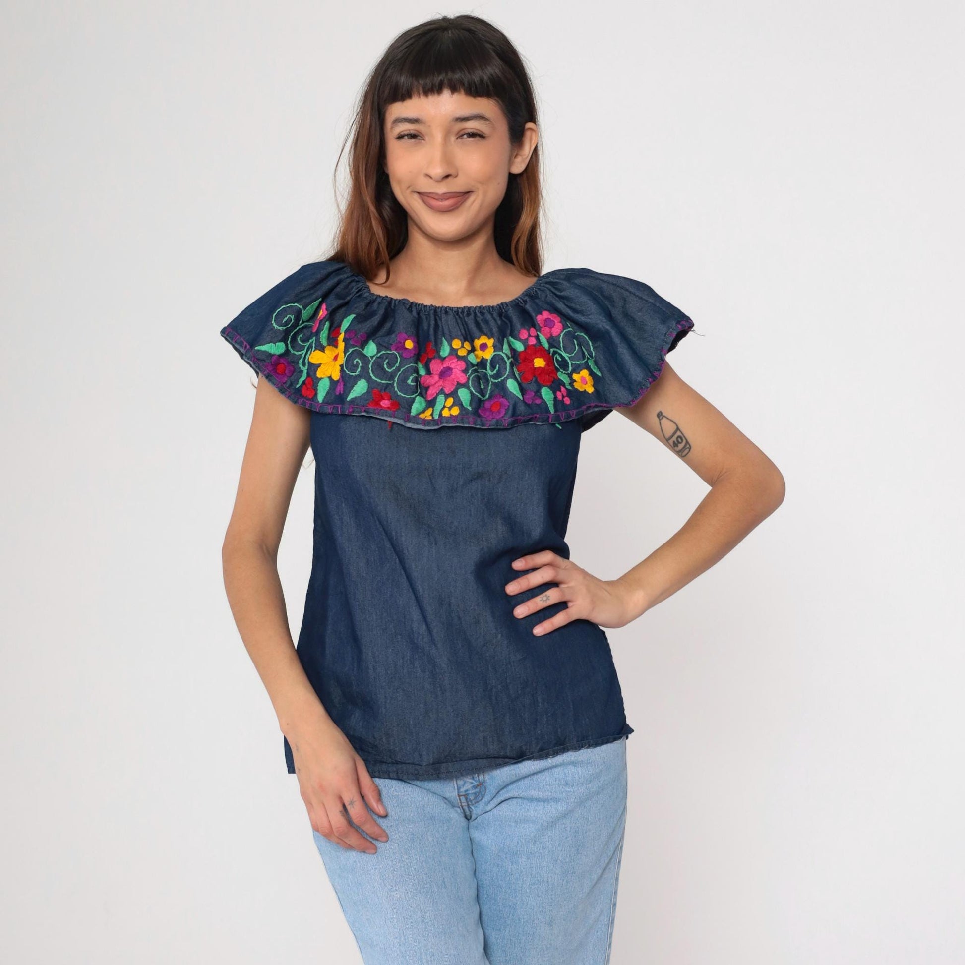 90s Mexican Chambray Blouse Embroidered Floral Elastic Neckline Tunic Medium
