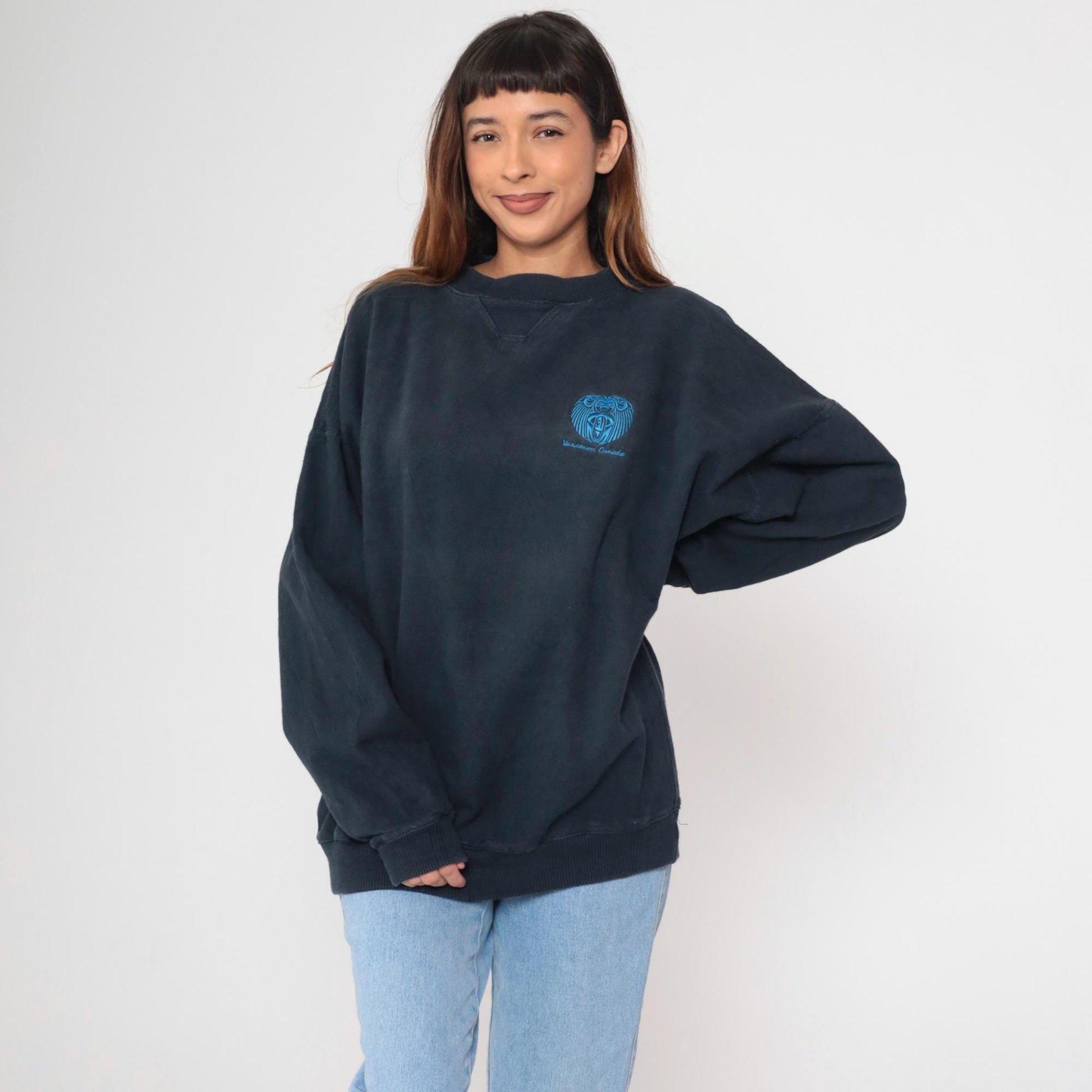 90s Vancouver Indigenous Embroidered Sweatshirt Faded Black Canada Crewneck XXL