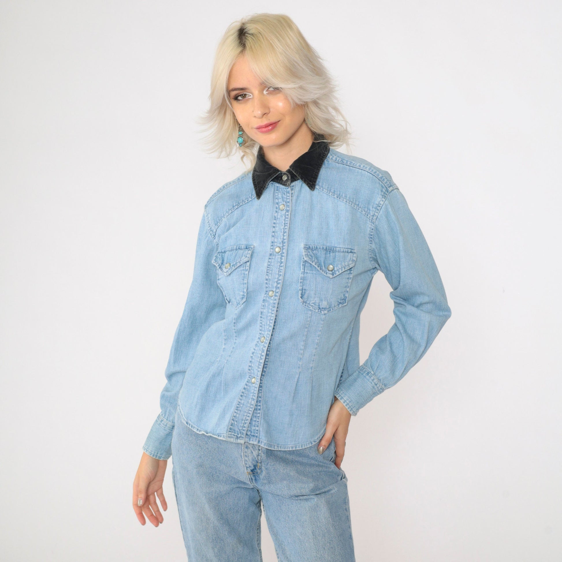 90s Express Jeans Denim Western Shirt Pearl Snap Velvet Collar Blue Small
