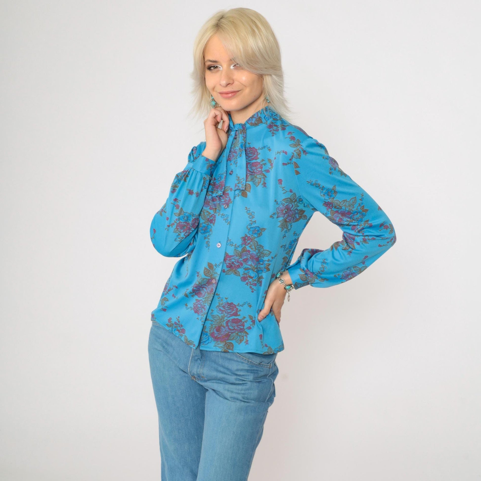 70s Blue Floral Ascot Blouse Button-Up Long Sleeve Shirt Small