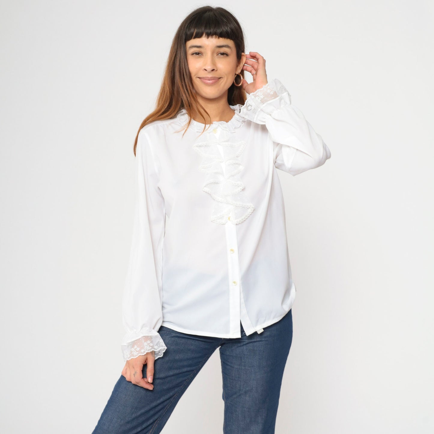 70s White Lace Jabot Blouse Long Sleeve Button Up Ruffle Neckline Medium