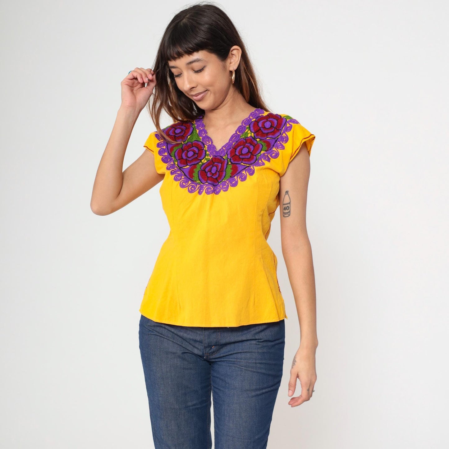 90s Mexican Embroidered Floral Blouse Yellow Short Sleeve V Neck Medium
