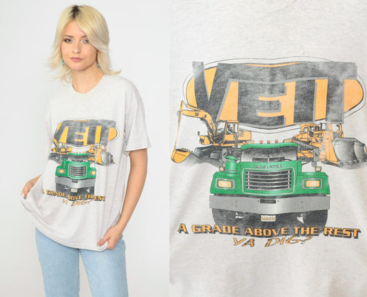 90s Veit Construction Mack Truck Graphic T-Shirt Medium
