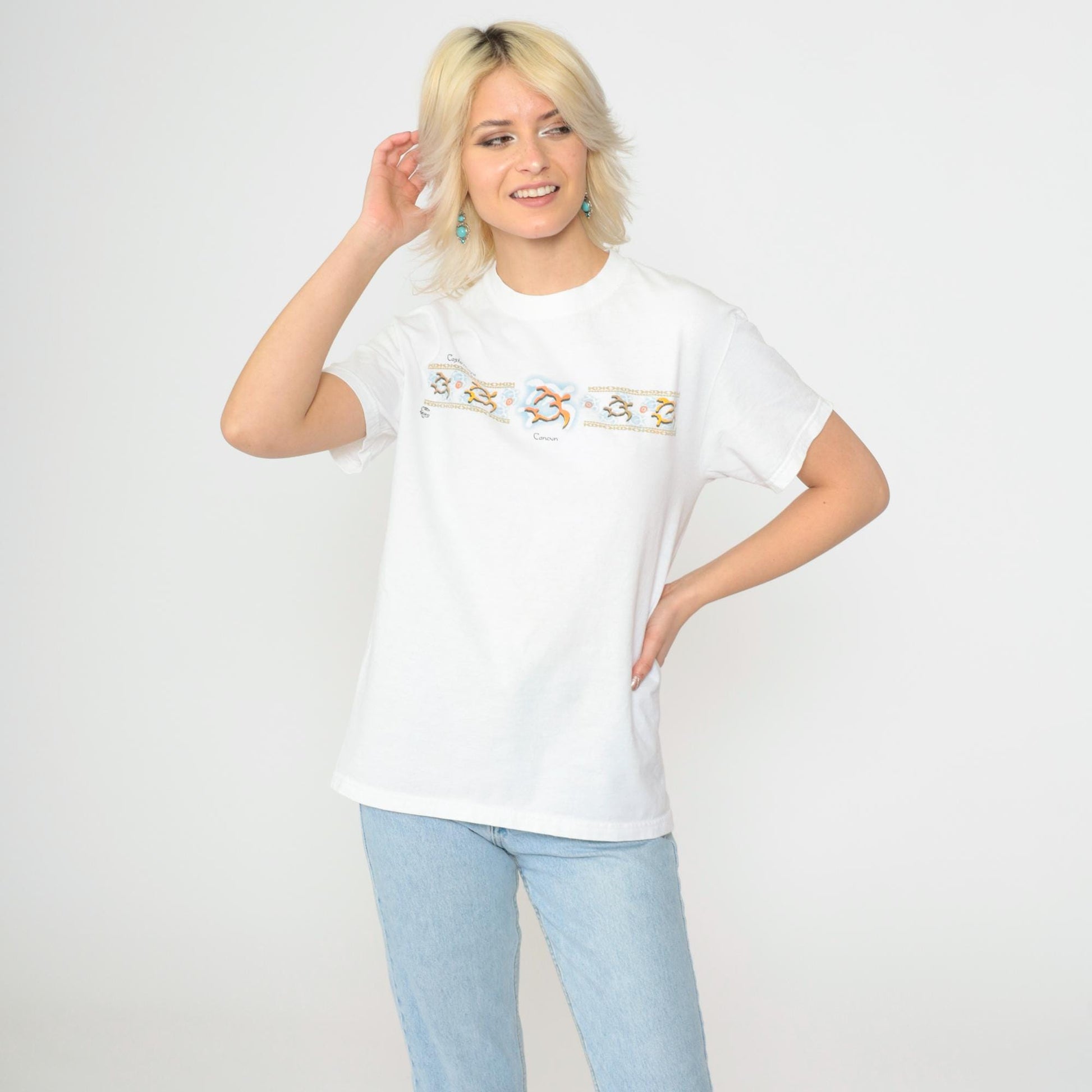90s Cancun Mexico Sea Turtle Graphic T-Shirt White Crewneck Small