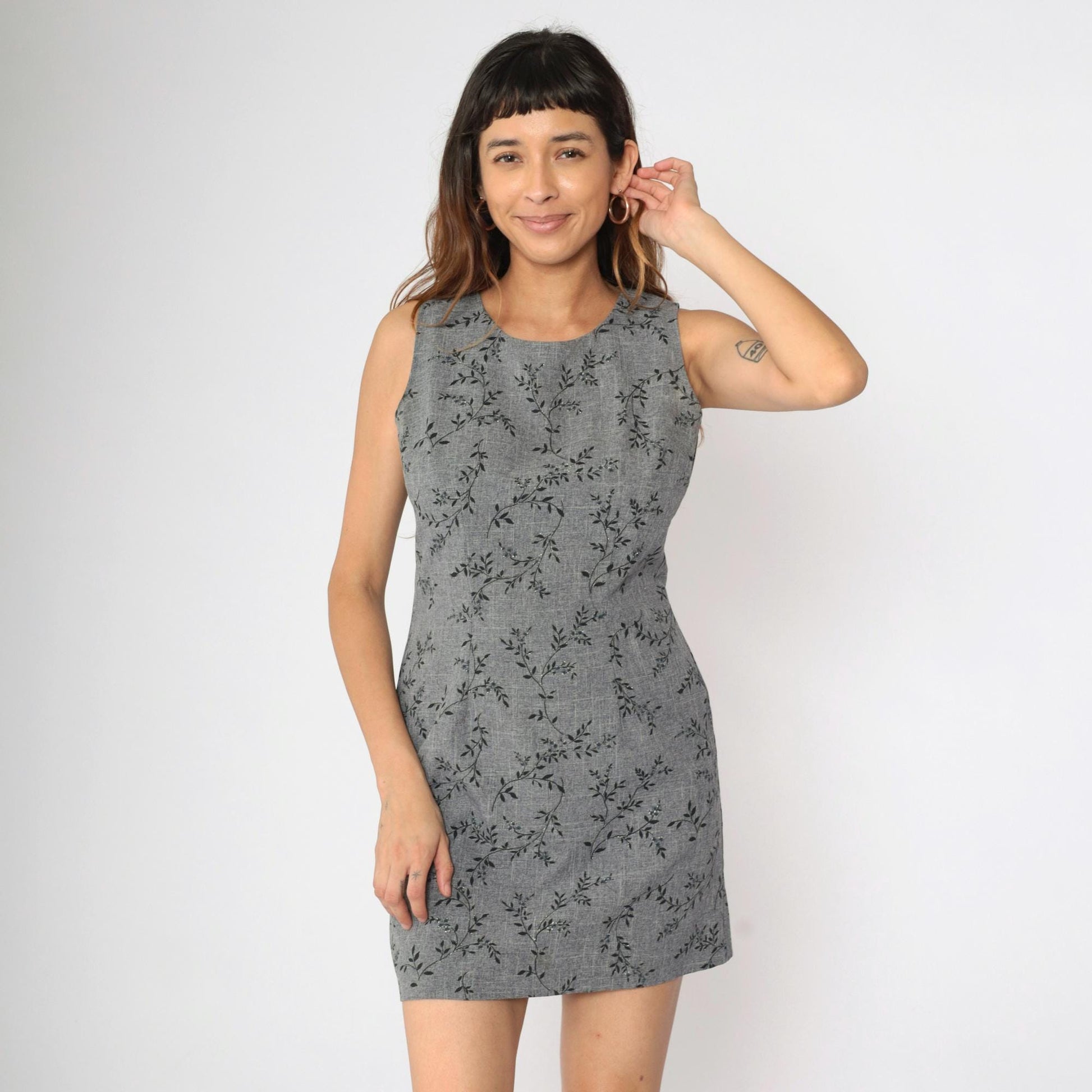 90s Grey Floral Glitter Mini Sheath Dress Sleeveless Round Neck Medium