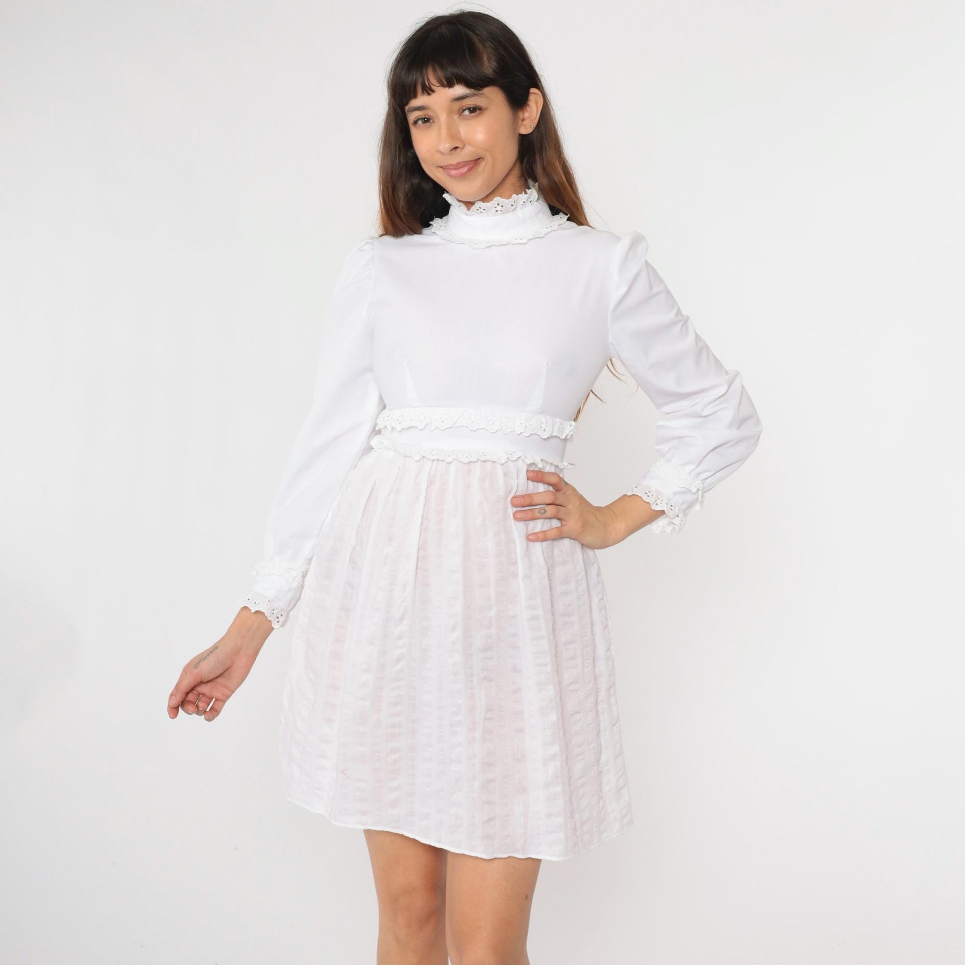 70s White Eyelet Lace Babydoll Dress Empire Waist Puff Sleeve Mini Small