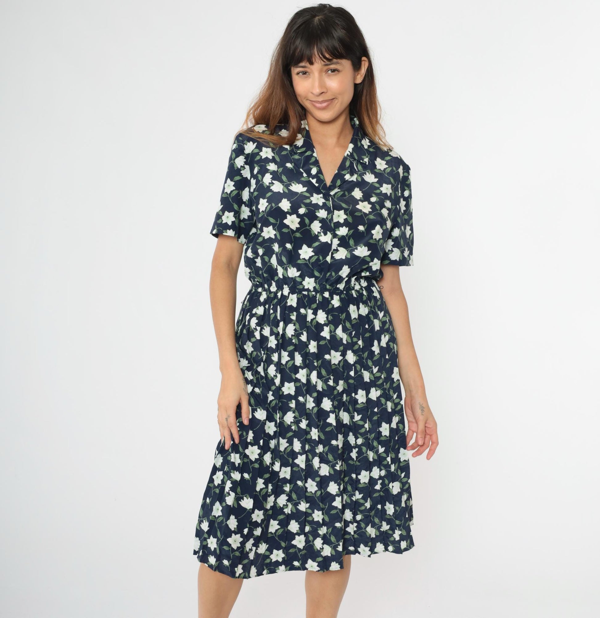 90s Leslie Fay Navy Floral Midi Shirtdress Button-Up Pleated Medium