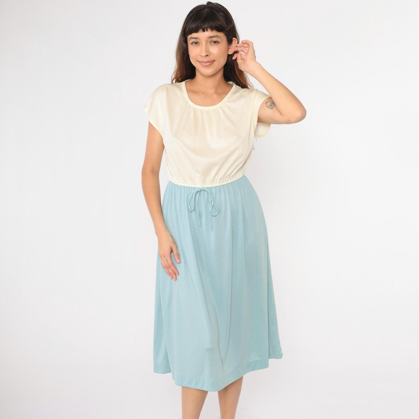 70s Color Block Midi Dress Baby Blue Cream Cap Sleeve Elastic Waist Medium