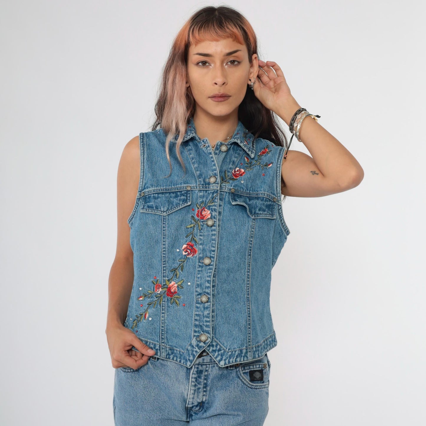 90s Bill Blass Floral Embroidered Denim Vest Blue Rhinestone Medium