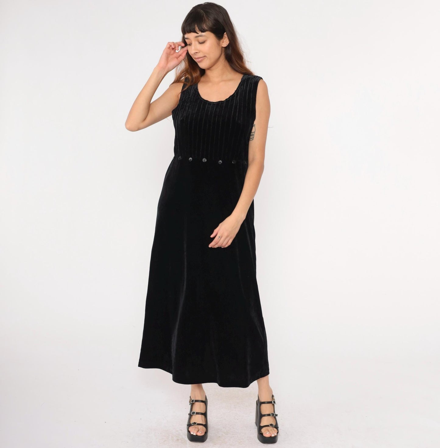 90s Black Velvet Maxi Dress High Waist Scoop Neck Sleeveless Medium