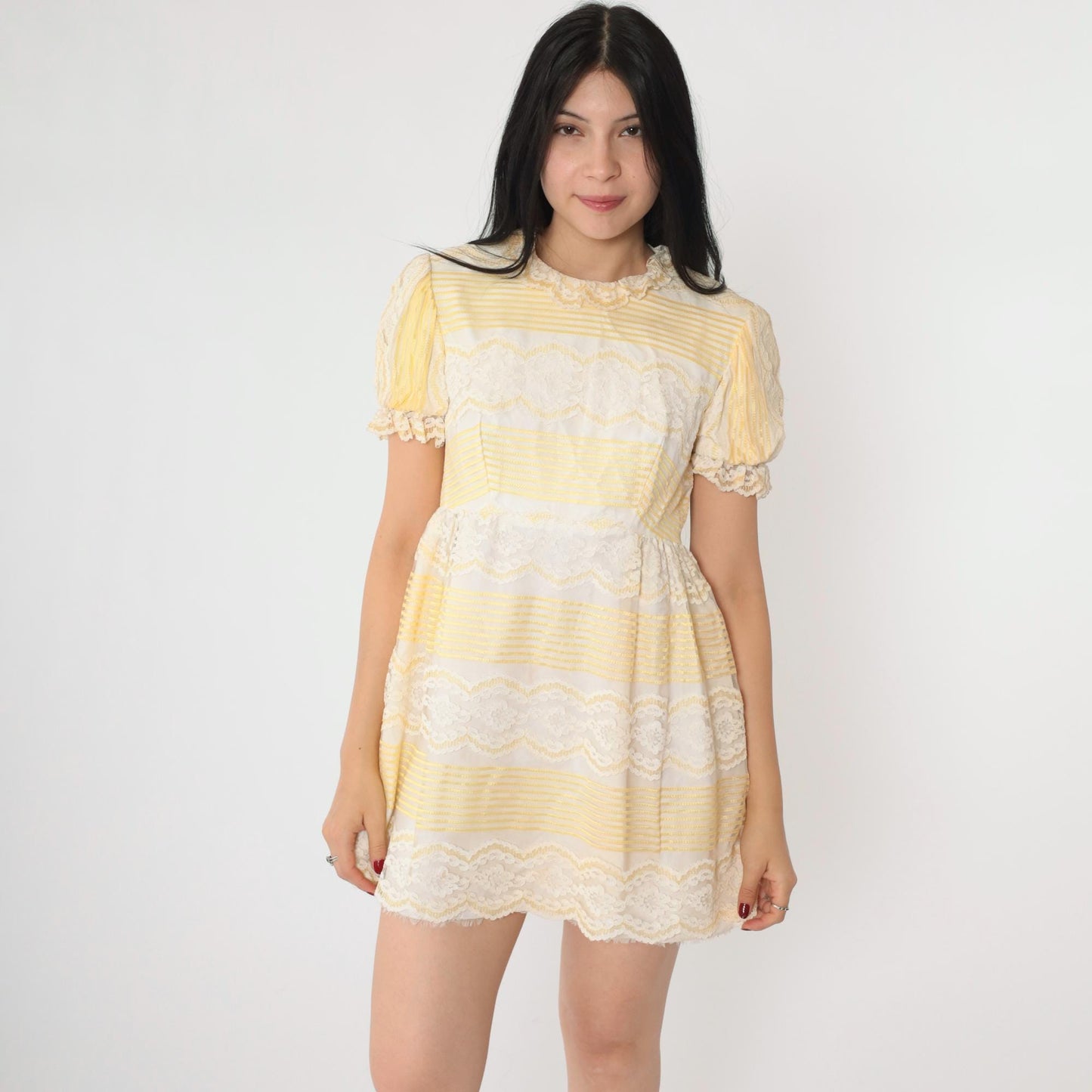 70s Yellow White Floral Lace Mini Dress Puff Sleeve Ruffle Trim Small