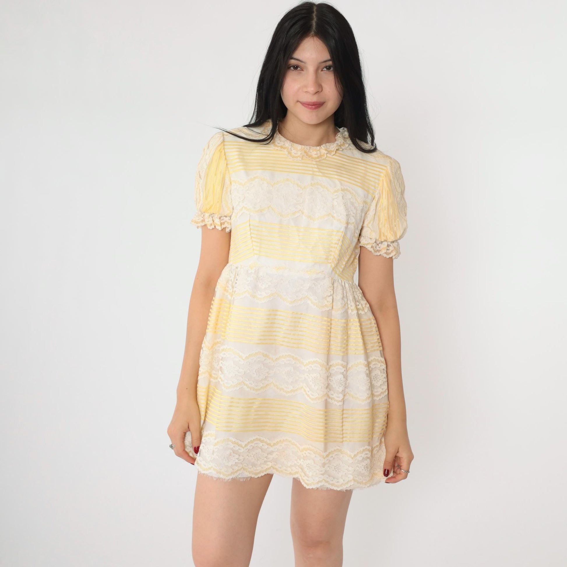 70s Yellow White Floral Lace Mini Dress Puff Sleeve Ruffle Trim Small