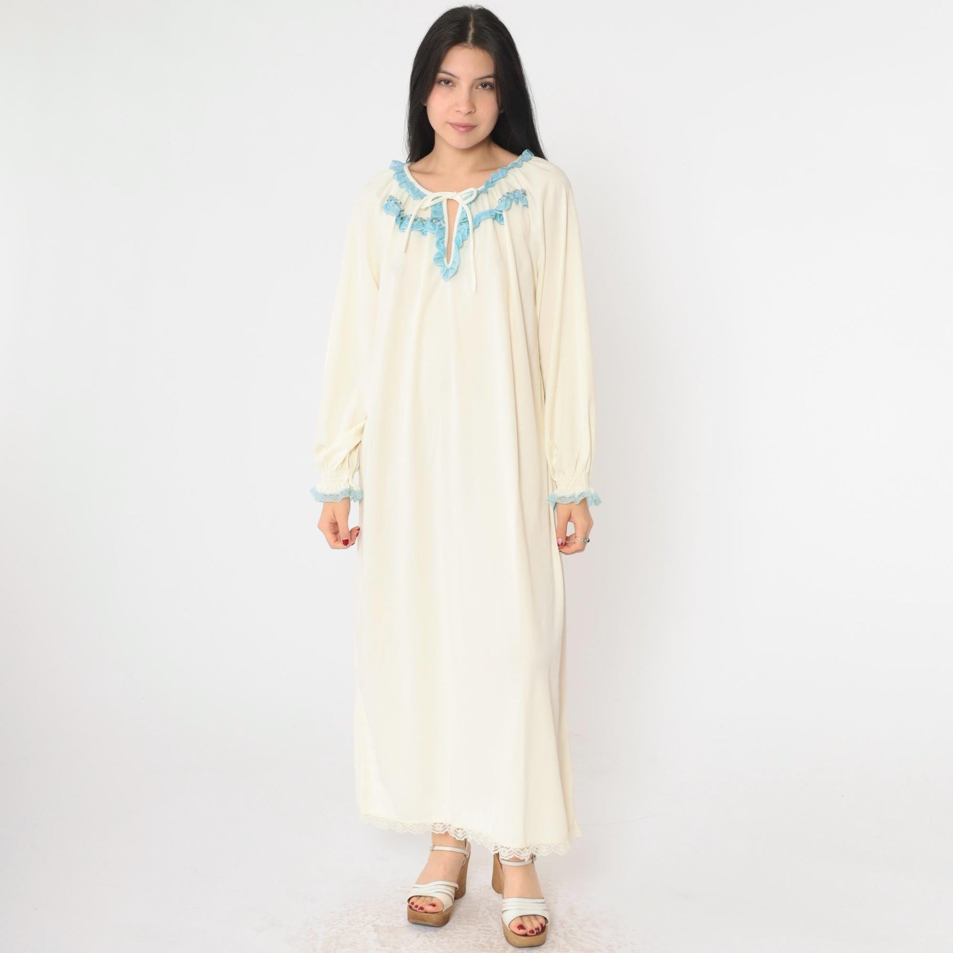 70s Cream Nightgown Maxi Keyhole Tie Neck Long Sleeve Lace Trim Large XL