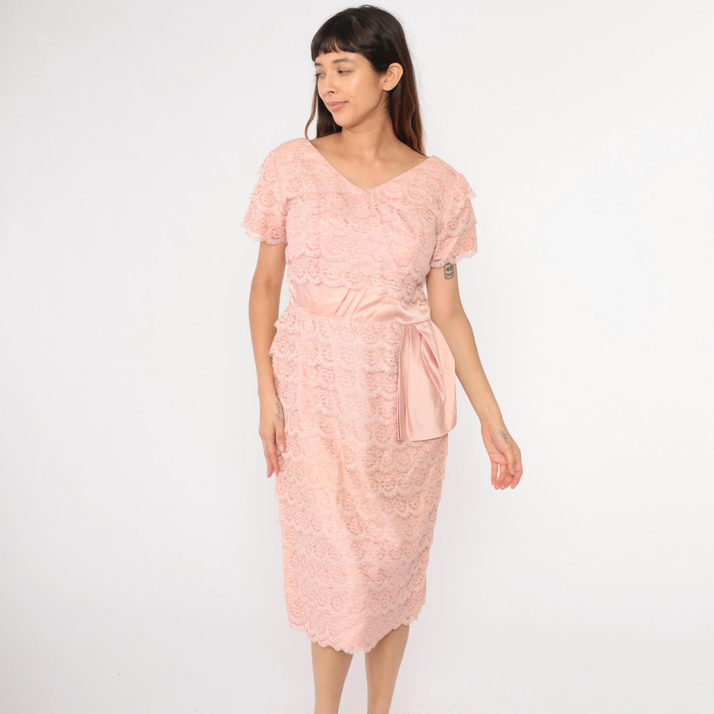 1960s Pink Lace Cocktail Dress Satin Trim High Waist Short Sleeve Medium Large