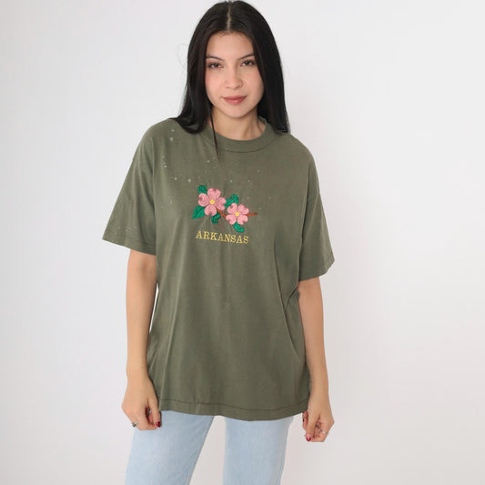 90s Arkansas Embroidered Floral T-Shirt Olive Green Graphic Tee Large
