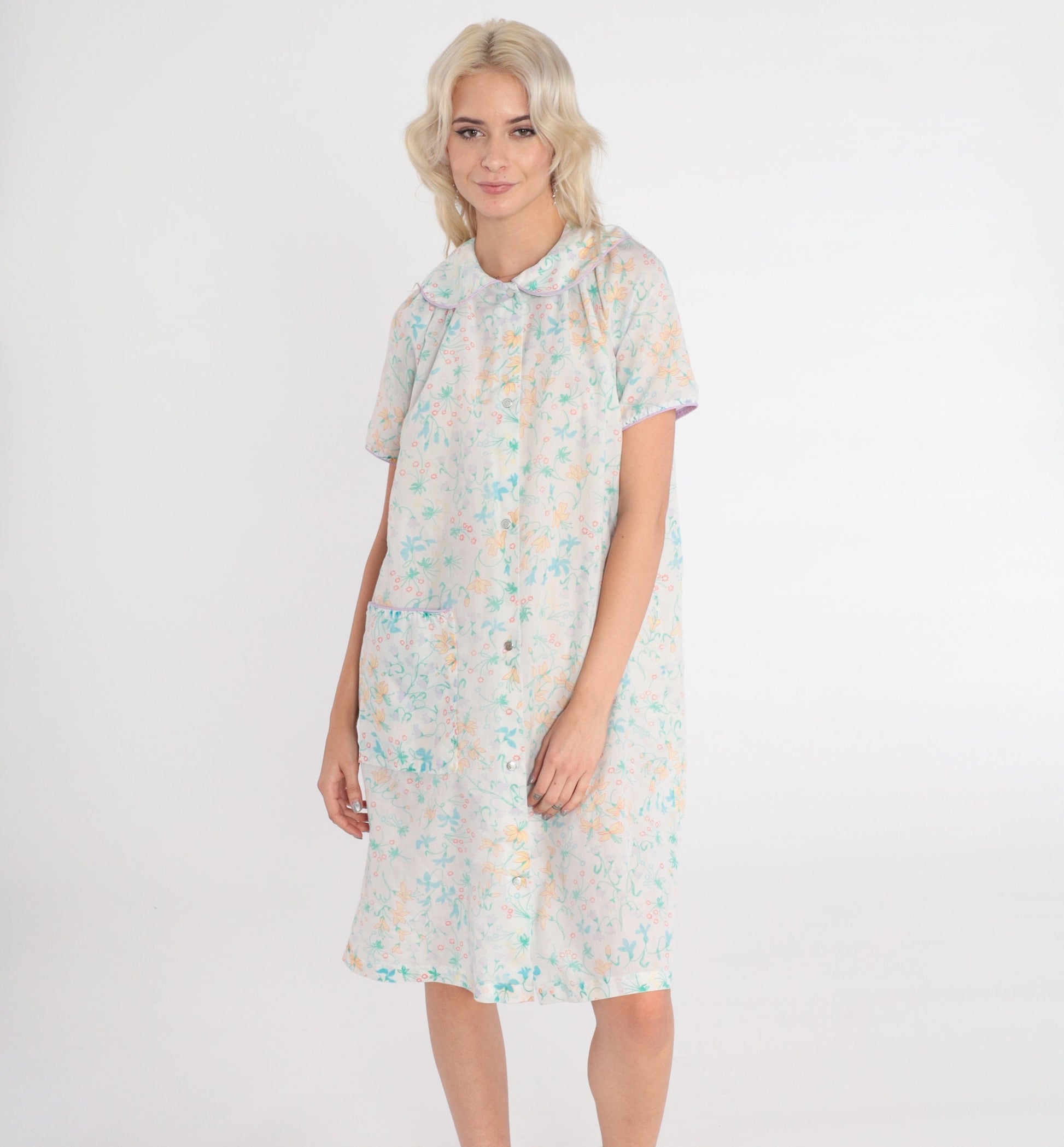 80s Floral White Nightgown Semi-Sheer Peter Pan Collar Snap Front Knee Length Medium
