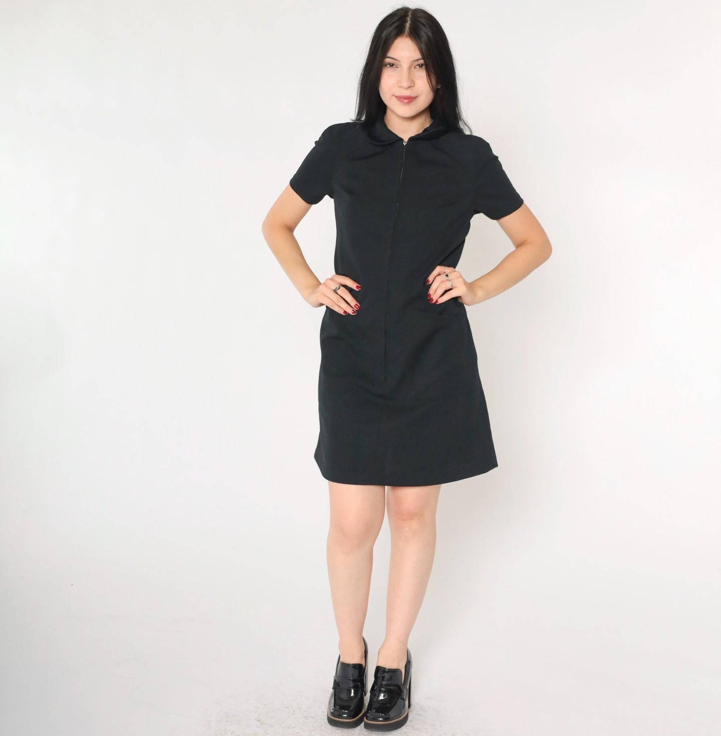 1960s Black Shift Mini Dress Front Zipper Short Sleeve Small S