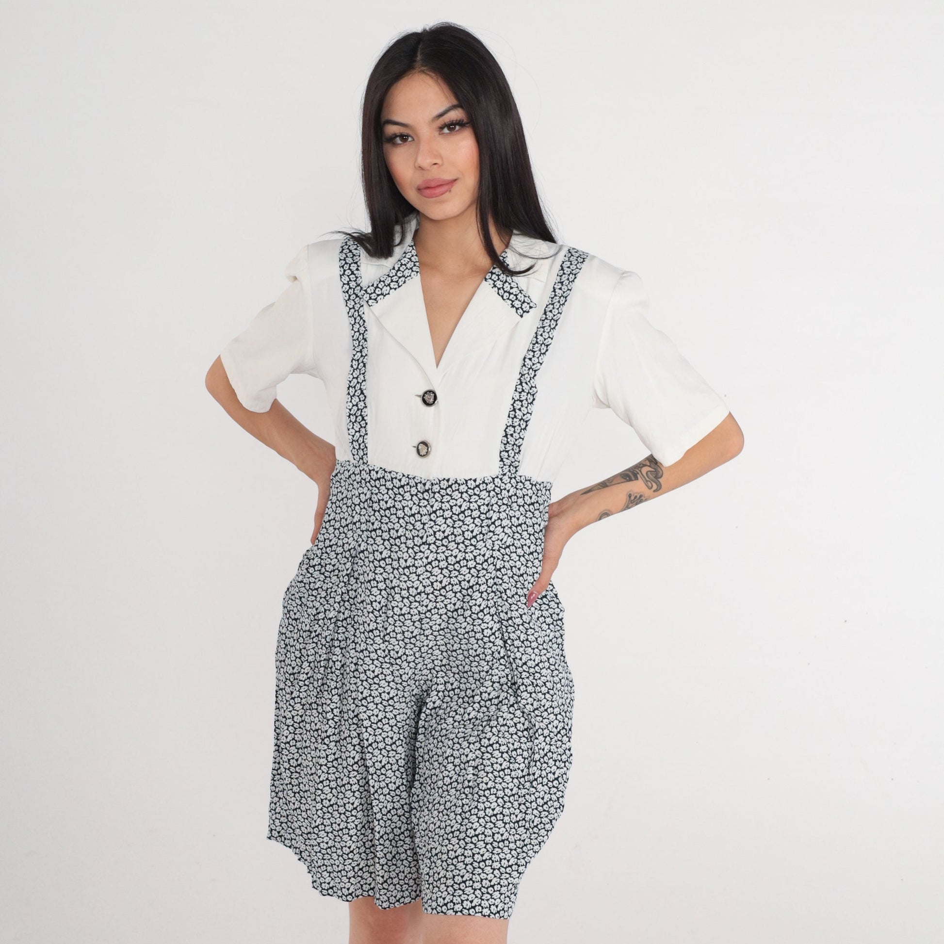 90s Floral White Romper Suspender Shorts Button-Up Empire Waist Medium M