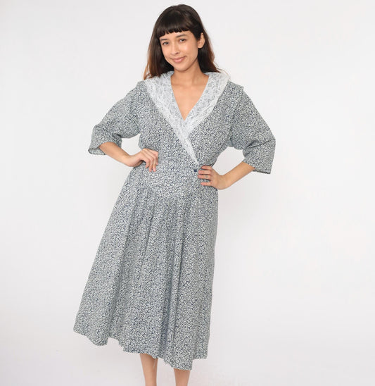 80s Blue Floral Midi Dress White Lace Collar Faux Wrap 3/4 Sleeve Medium