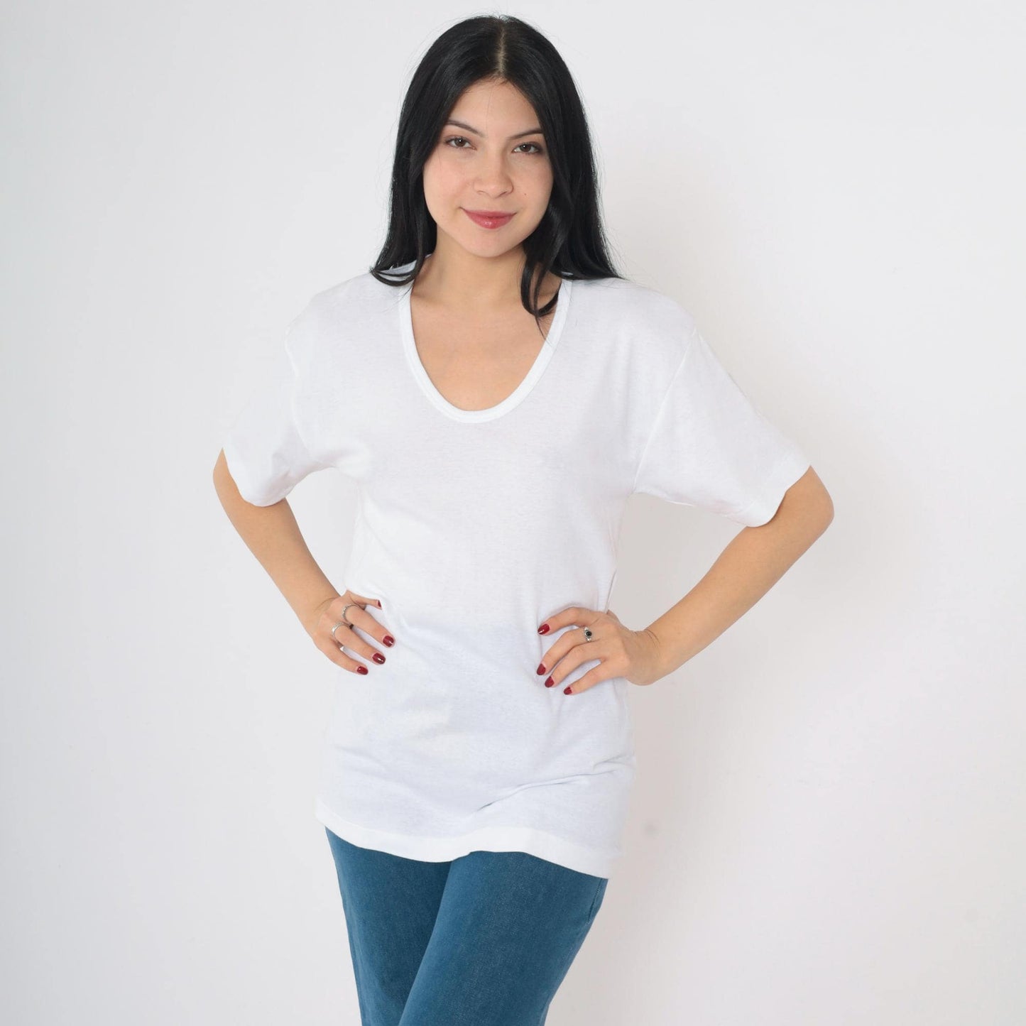 80s BVD Plain White Scoop Neck T-Shirt Cotton Blend Medium