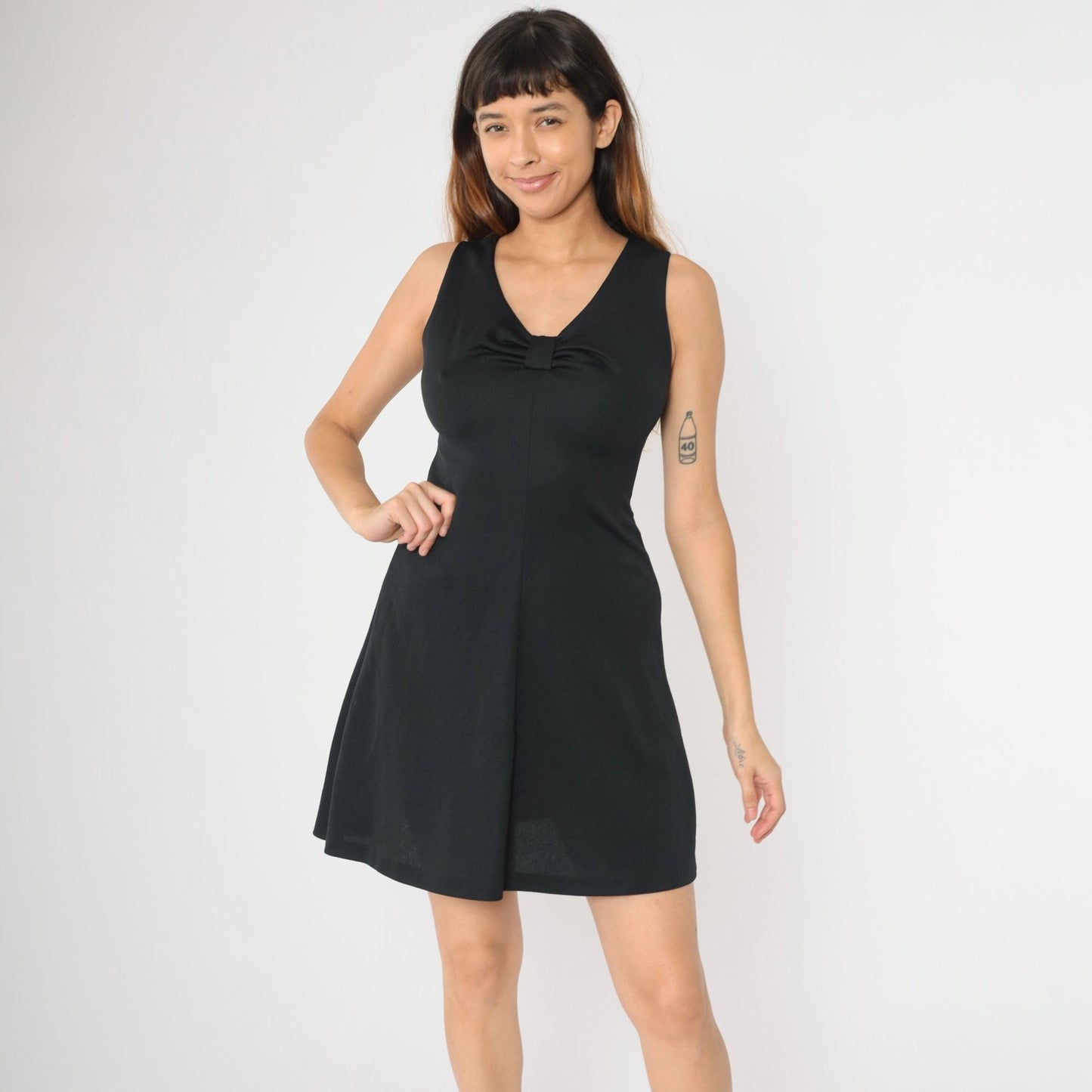 1960s Black Mini Shift Dress Sleeveless A-Line V-Neck Small