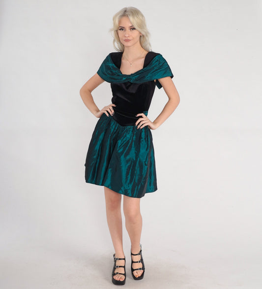 90s Black Velvet Green Mini Dress High Waist Full Skirt Small S
